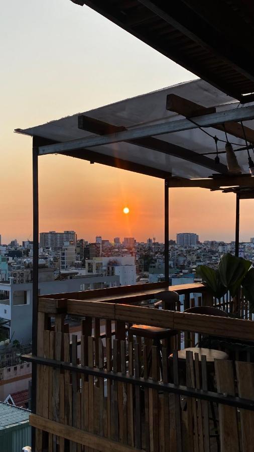 The Gk House Hostel, Ecolliving, Central City, Natural Wooden, Chill View Rooftop, Restaurant And Cocktail Bar 호치민 외부 사진