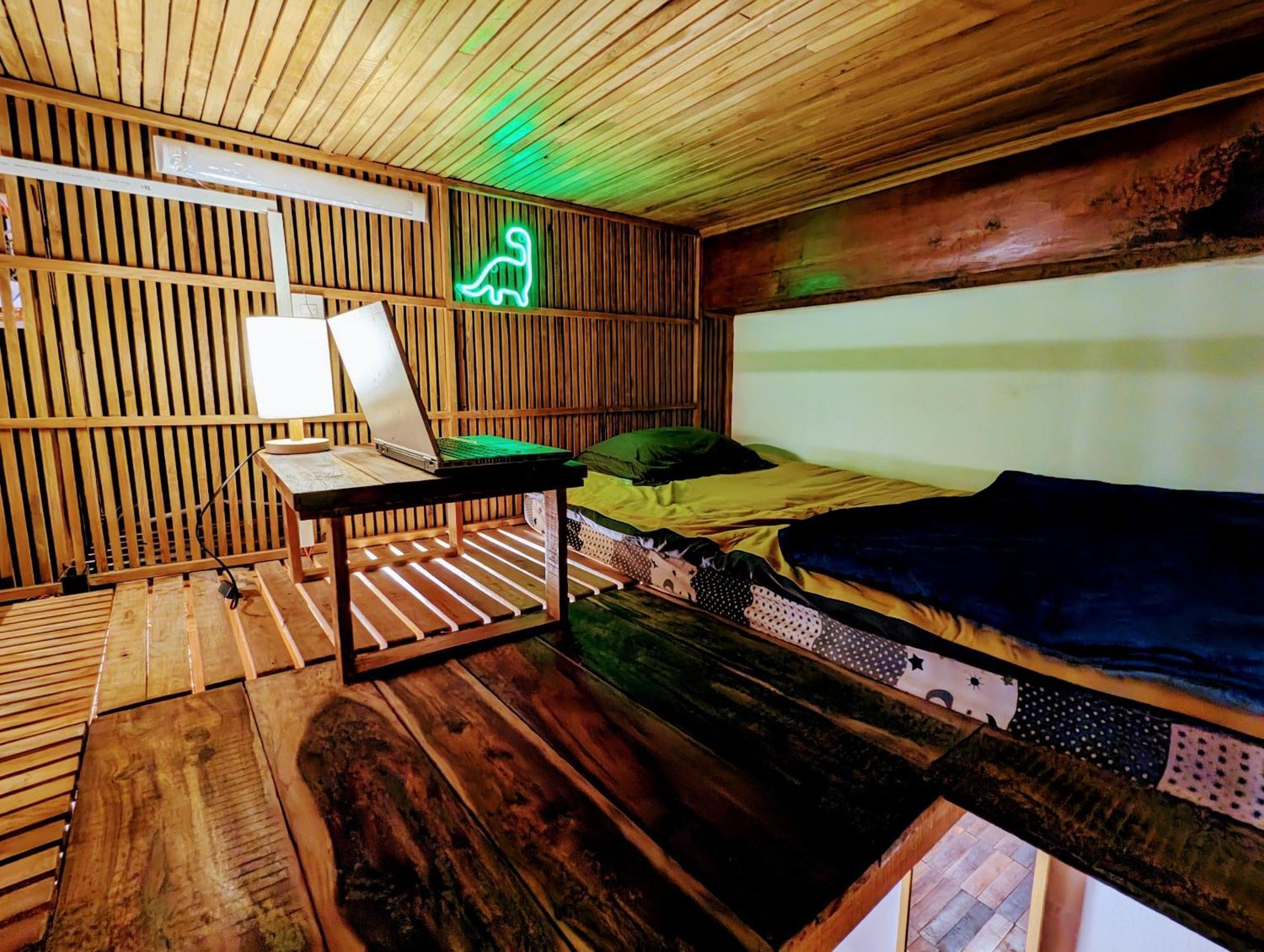 The Gk House Hostel, Ecolliving, Central City, Natural Wooden, Chill View Rooftop, Restaurant And Cocktail Bar 호치민 외부 사진