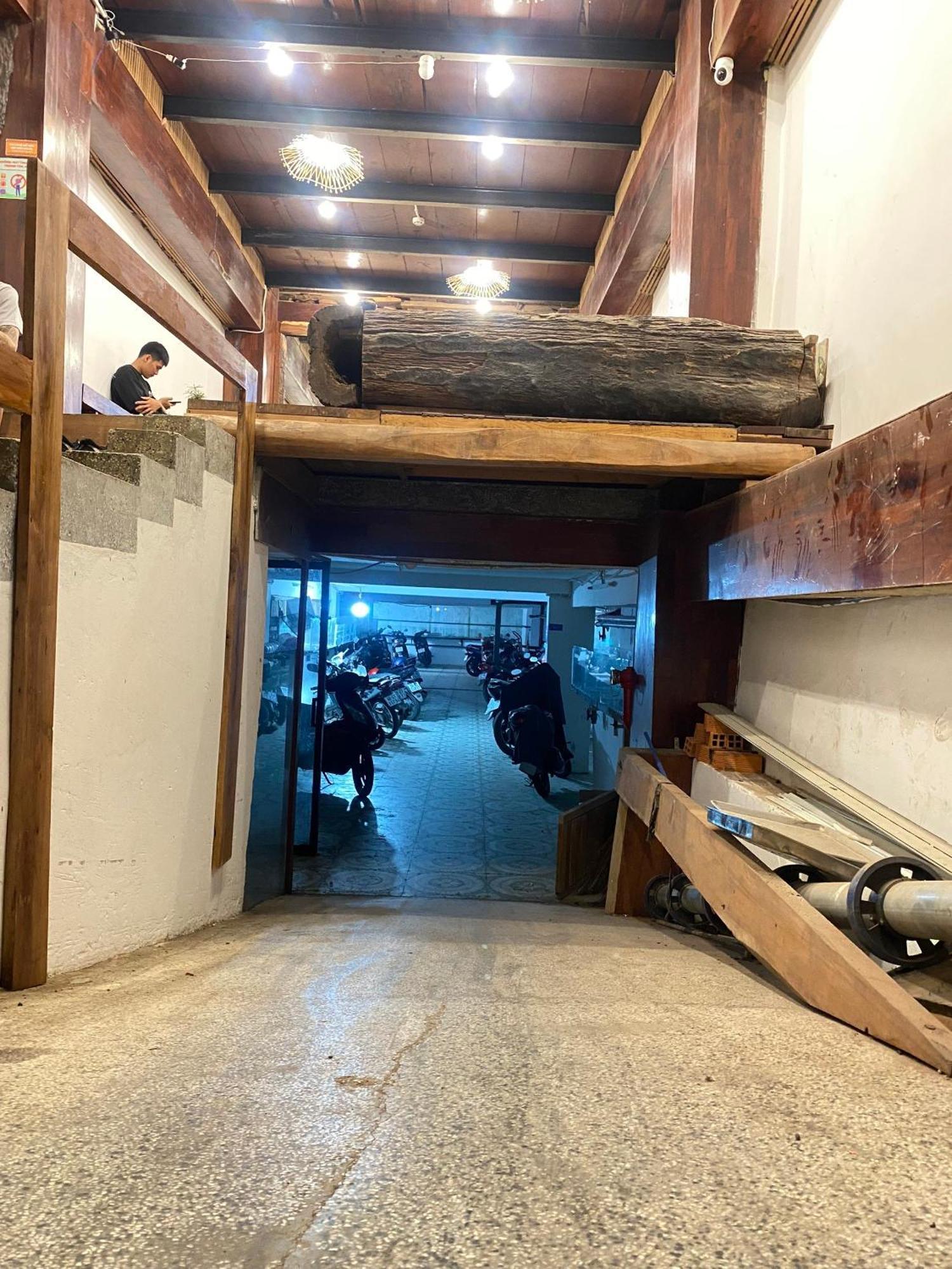 The Gk House Hostel, Ecolliving, Central City, Natural Wooden, Chill View Rooftop, Restaurant And Cocktail Bar 호치민 외부 사진