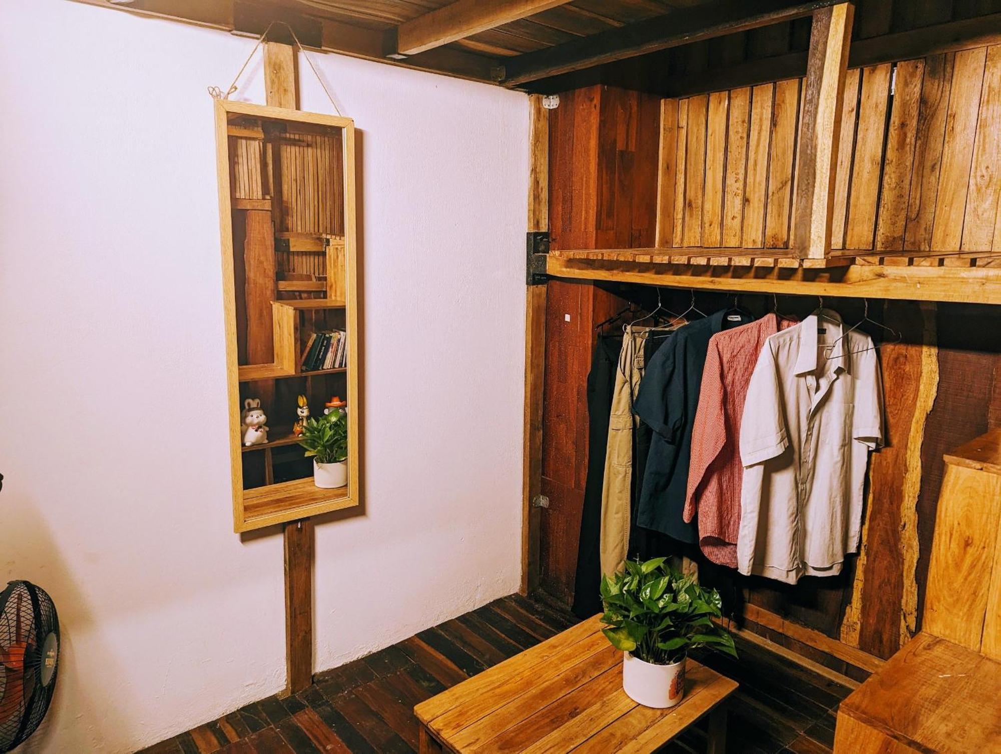 The Gk House Hostel, Ecolliving, Central City, Natural Wooden, Chill View Rooftop, Restaurant And Cocktail Bar 호치민 외부 사진