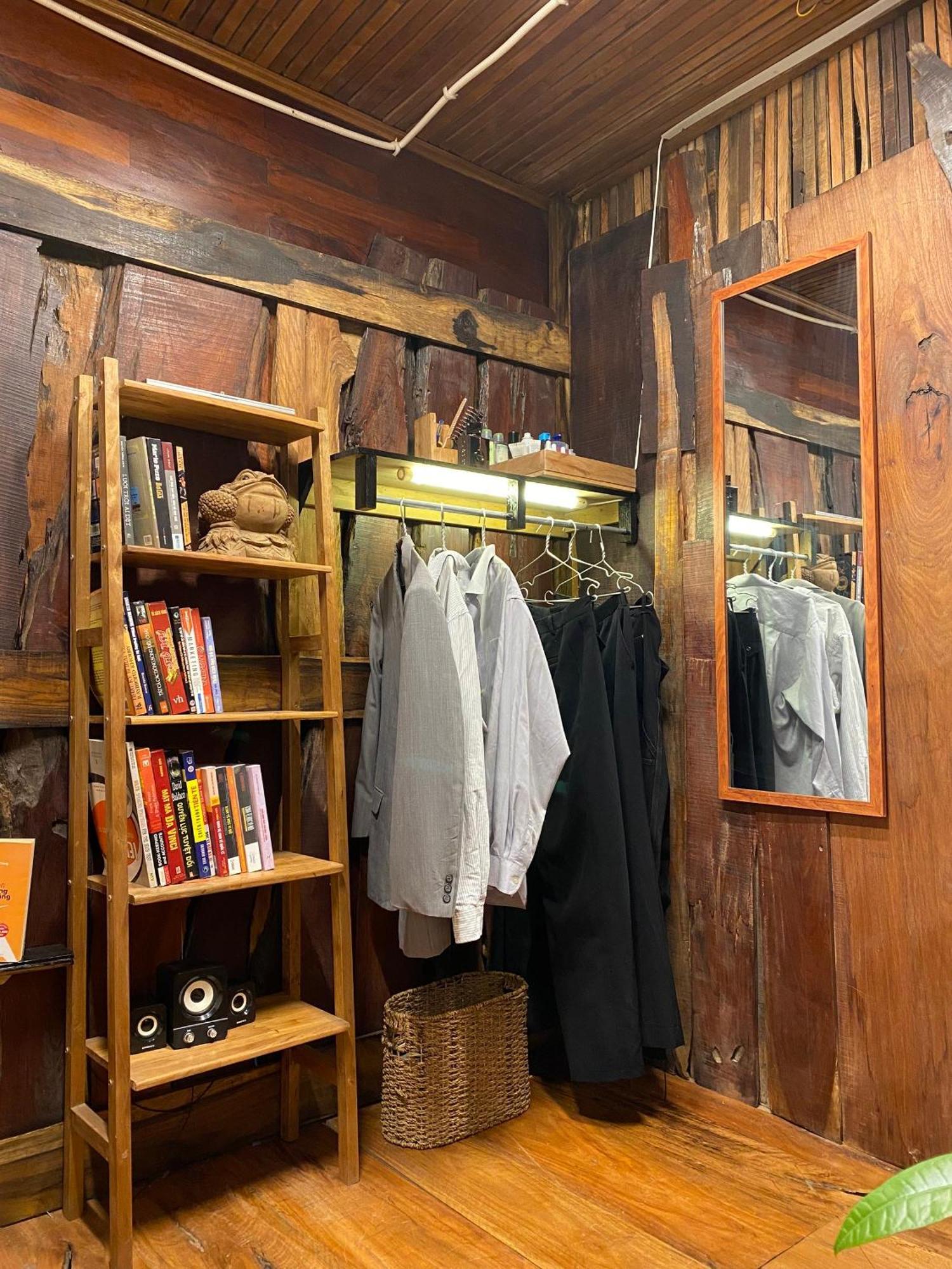 The Gk House Hostel, Ecolliving, Central City, Natural Wooden, Chill View Rooftop, Restaurant And Cocktail Bar 호치민 외부 사진
