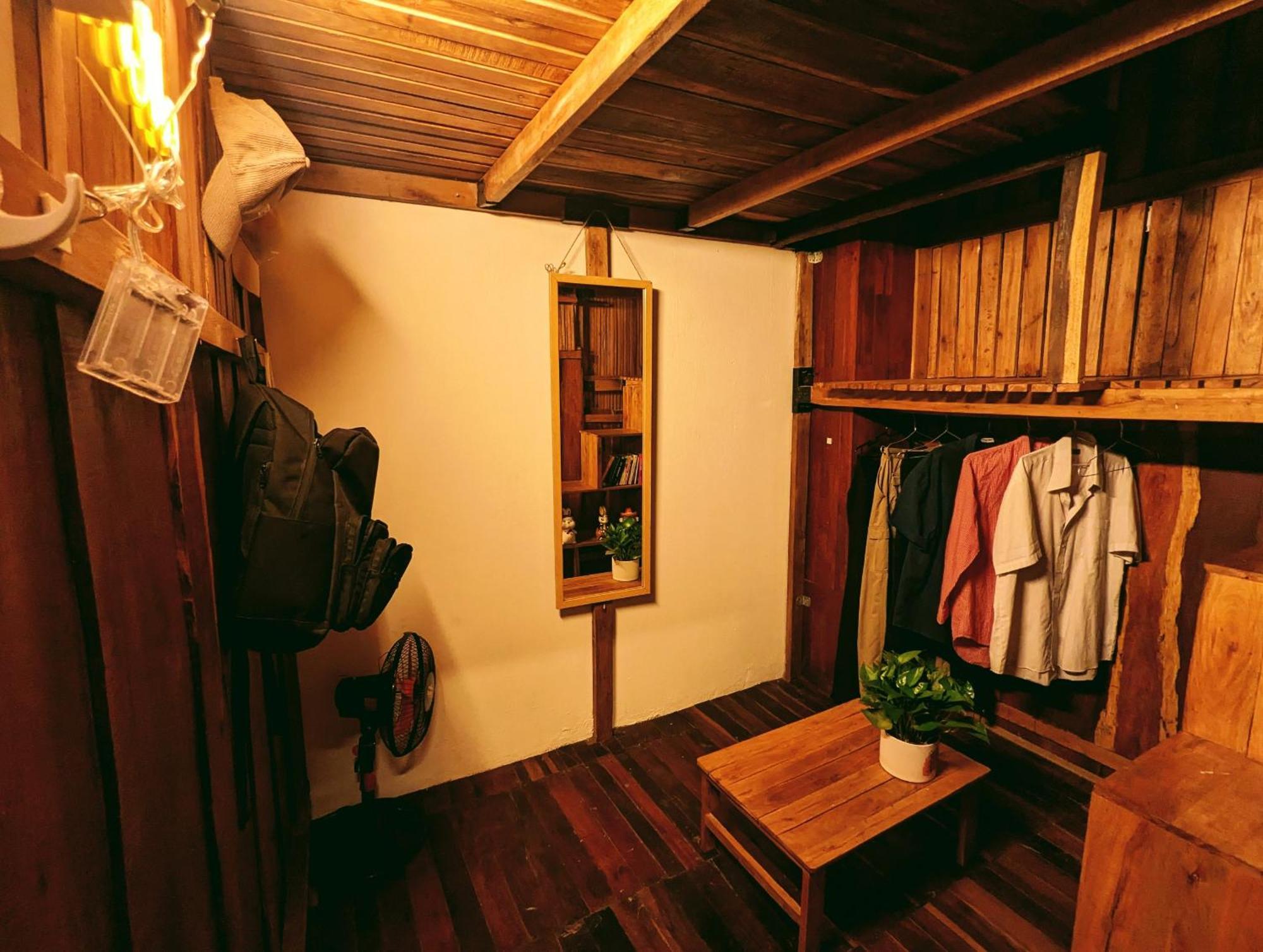 The Gk House Hostel, Ecolliving, Central City, Natural Wooden, Chill View Rooftop, Restaurant And Cocktail Bar 호치민 외부 사진